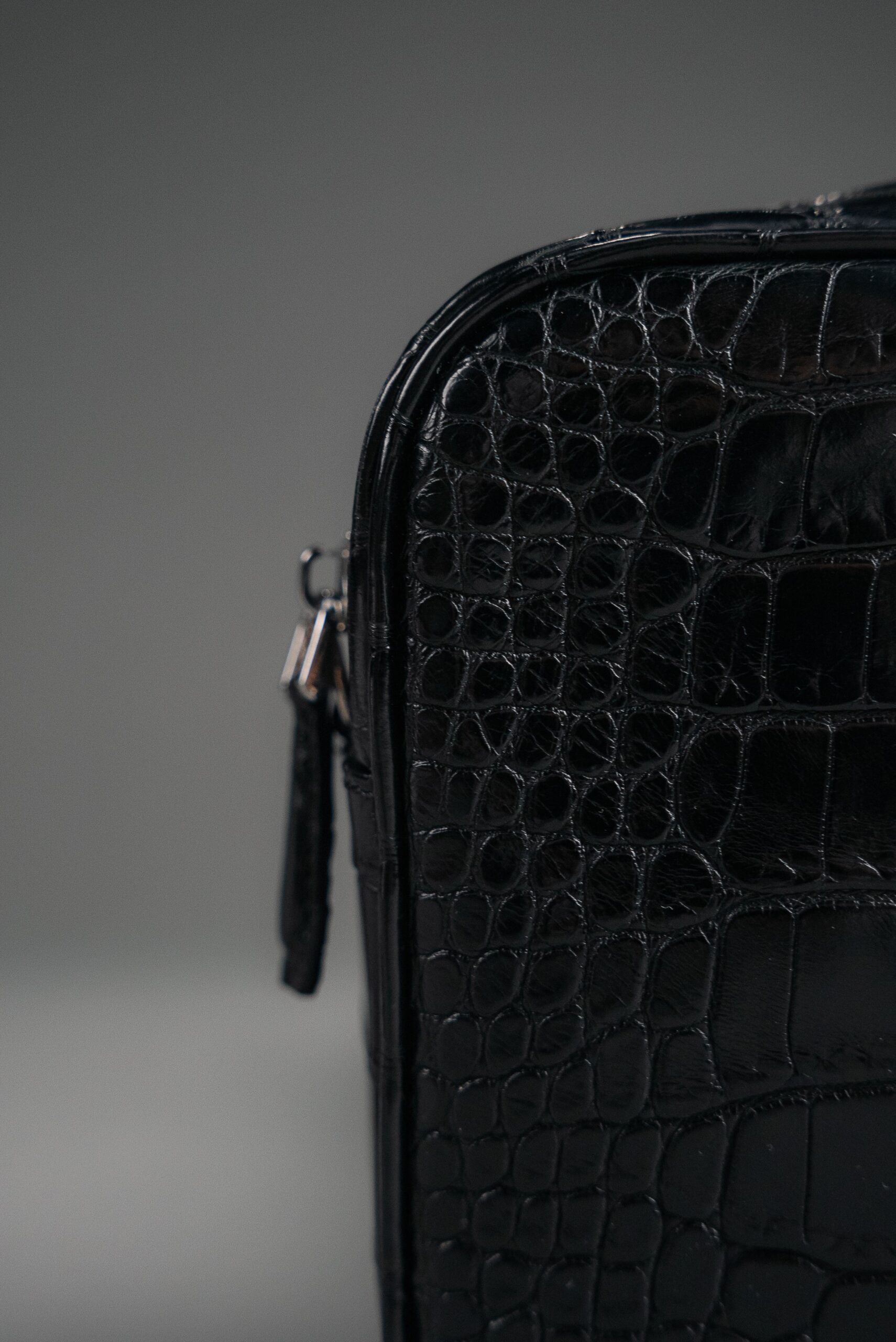 Cross-body Bag in Glazed Crocodile - Image 3